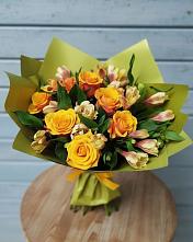 Букет цветов из:  Альстромерии и Розы #REPLACE_PRED# Молочные Дворы