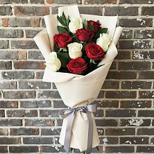 Букет цветов из:  Розы в Молочные Дворы