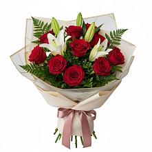 Букет цветов из:  Лилии и Розы в Молочные Дворы