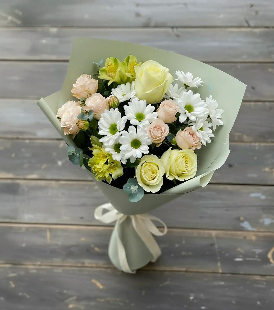 Букет цветов из: Альстромерии, Розы и Хризантемы в Молочные Дворы
