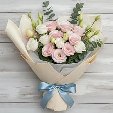 Букет цветов из:  Лизиантусы в Молочные Дворы