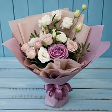 Букет цветов из:  Розы и Лизиантусы #REPLACE_PRED# Молочные Дворы