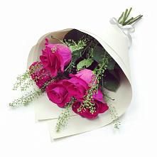 Букет цветов из:  Розы в Молочные Дворы