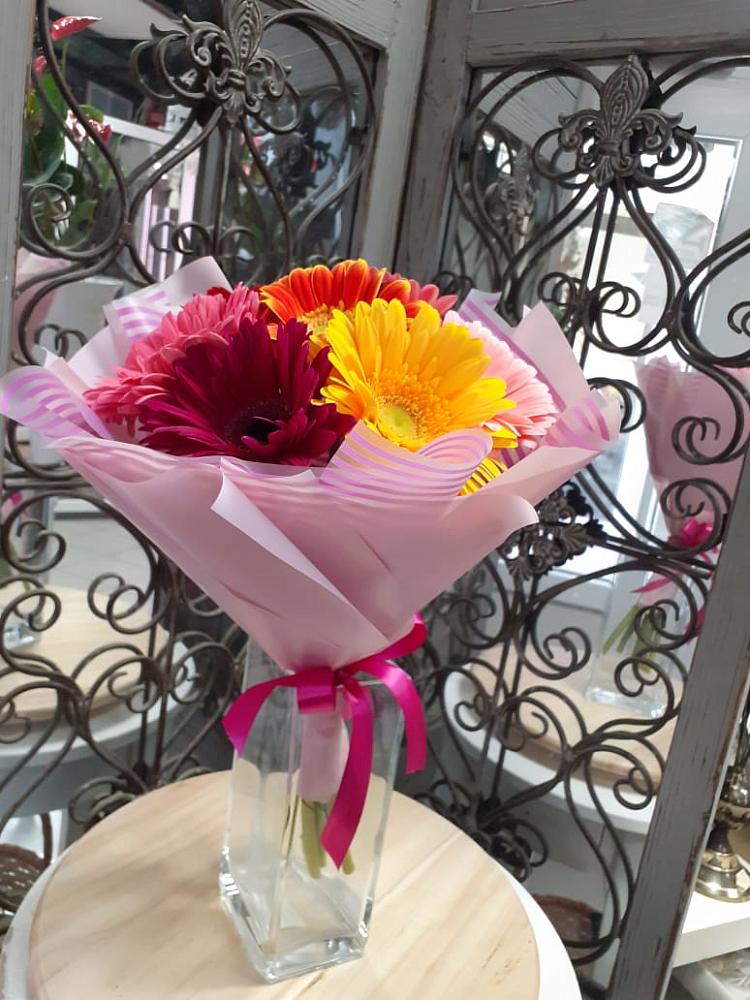 Букет цветов из: Герберы в Молочные Дворы