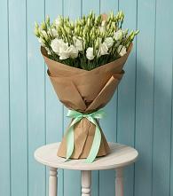 Букет цветов из:  Лизиантусы в Молочные Дворы