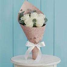 Букет цветов из:  Розы #REPLACE_PRED# Молочные Дворы