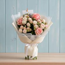 Букет цветов из:  Розы в Молочные Дворы