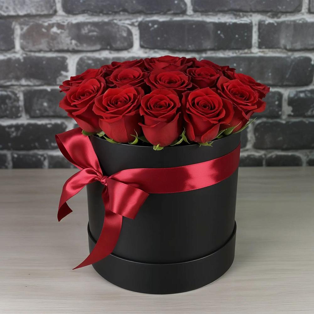 Цветочная композиция из Розы в шляпной коробке в Молочные Дворы