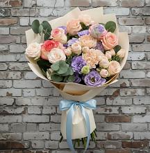 Букет цветов из:  Розы, Лизиантусы и Гвоздики в Молочные Дворы