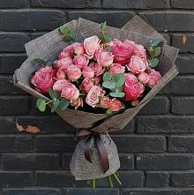 Букет цветов из:  Розы в Молочные Дворы